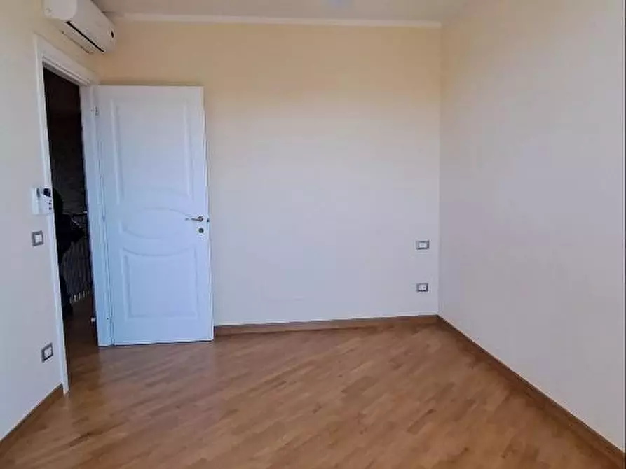 Immagine 17 di Villa in vendita  a San Giuliano Terme