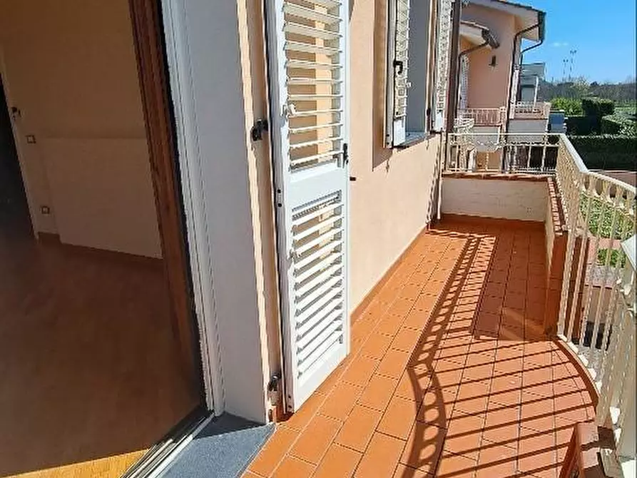 Immagine 12 di Villa in vendita  a San Giuliano Terme