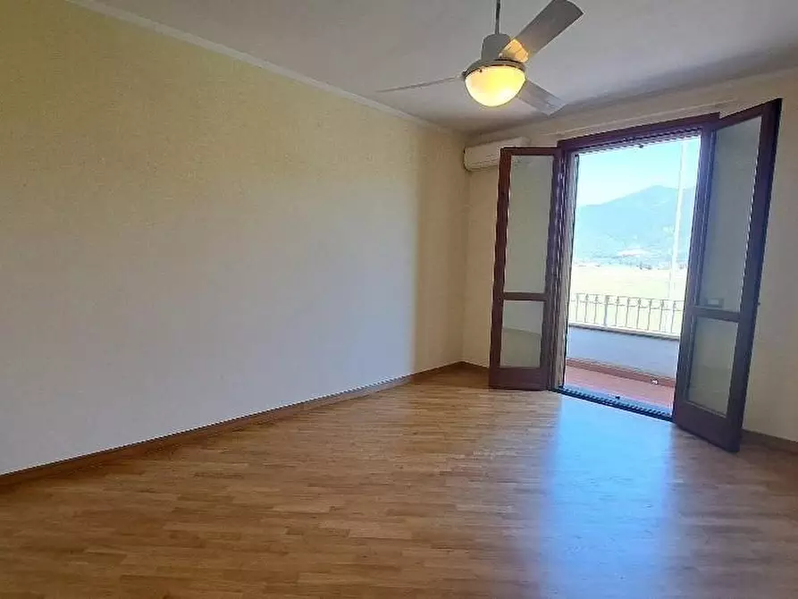 Immagine 16 di Villa in vendita  a San Giuliano Terme