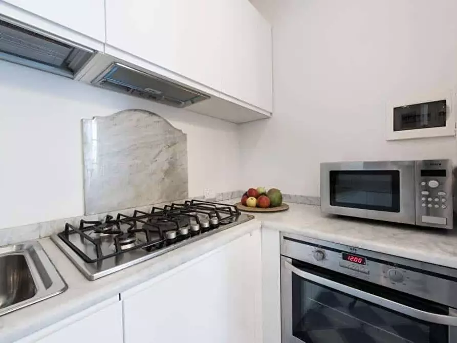 Immagine 6 di Appartamento in affitto  a Firenze