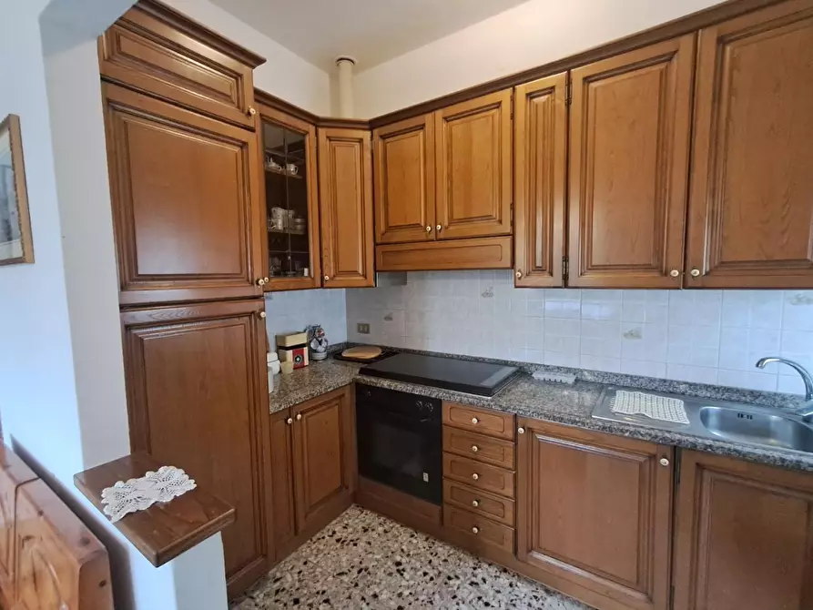 Immagine 9 di Villa in vendita  a Terricciola