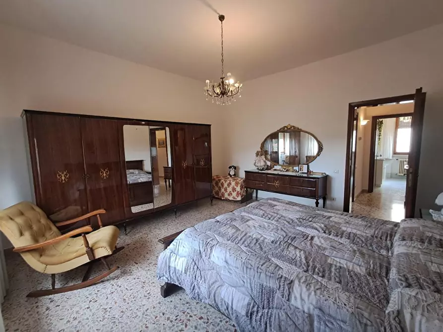 Immagine 28 di Villa in vendita  a Terricciola