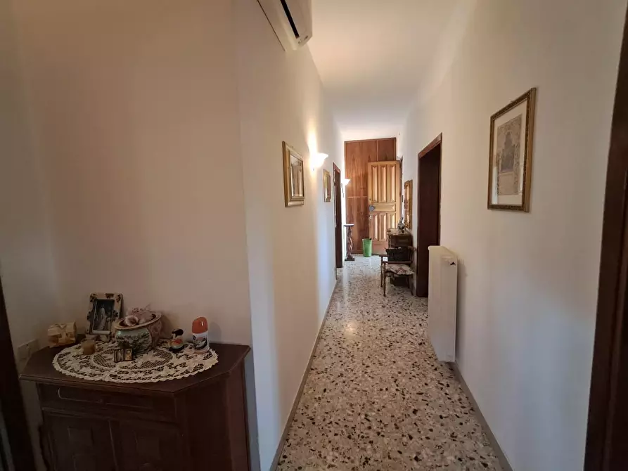 Immagine 38 di Villa in vendita  a Terricciola