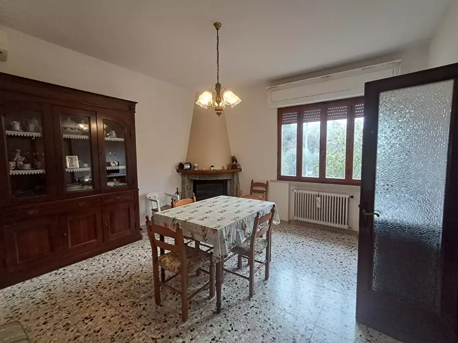 Immagine 12 di Villa in vendita  a Terricciola