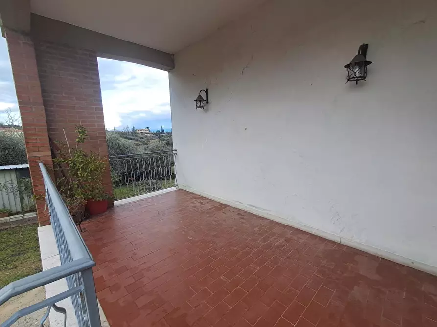 Immagine 1 di Villa in vendita  a Terricciola