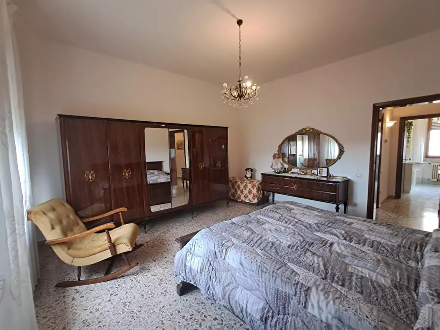 Immagine 29 di Villa in vendita  a Terricciola