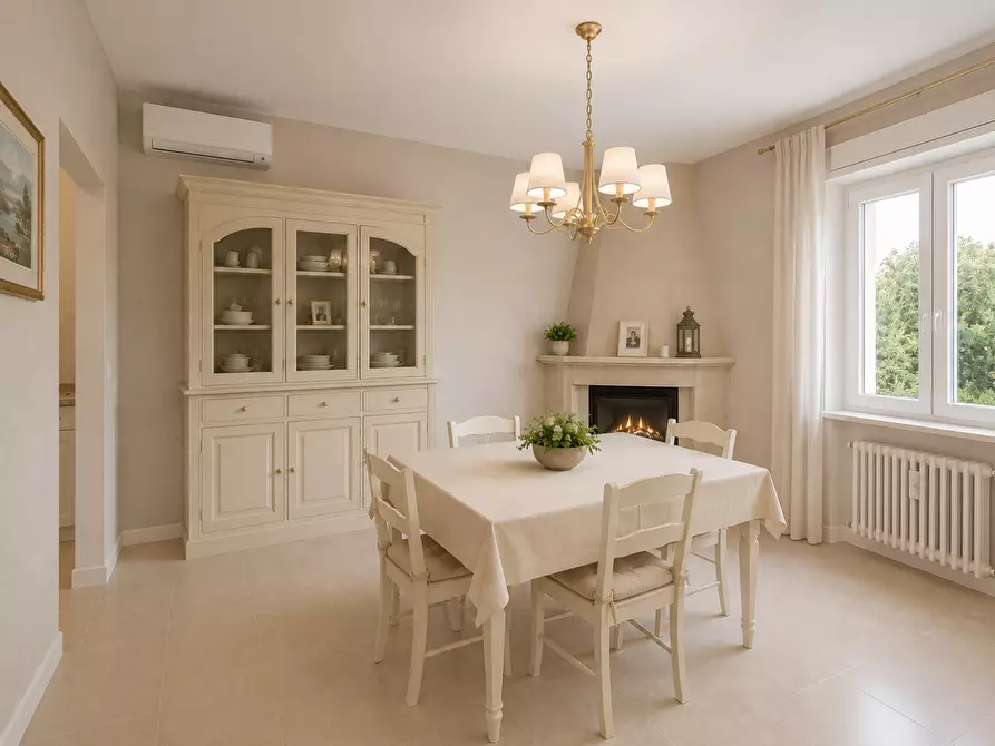 Immagine 11 di Villa in vendita  a Terricciola