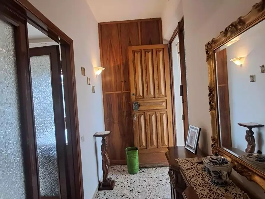 Immagine 47 di Villa in vendita  a Terricciola