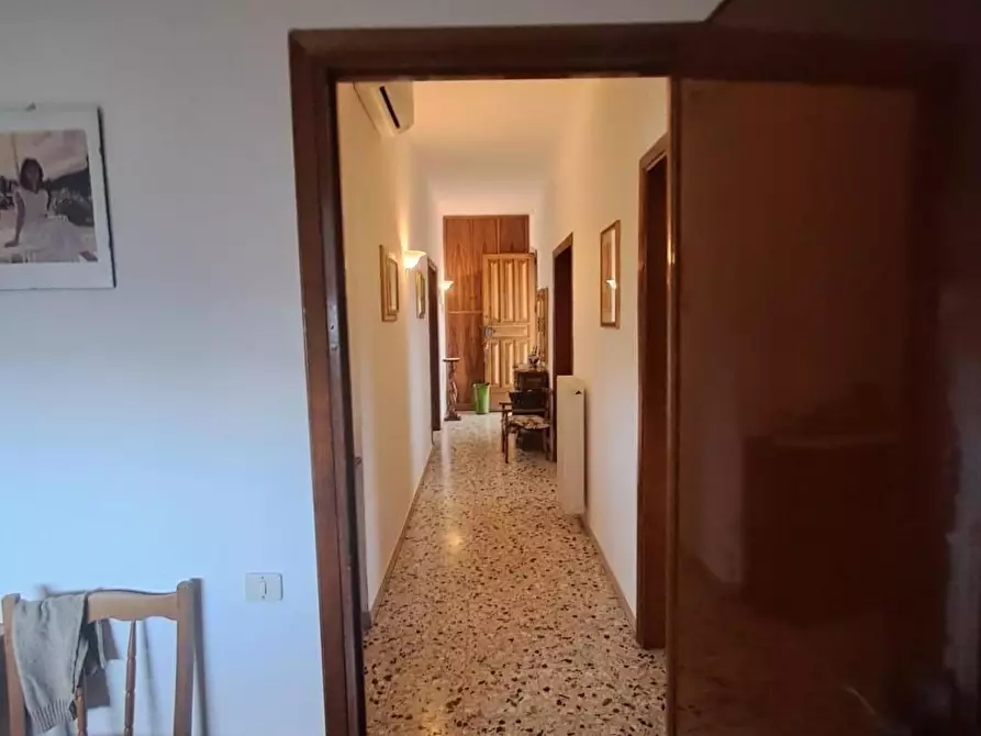 Immagine 36 di Villa in vendita  a Terricciola