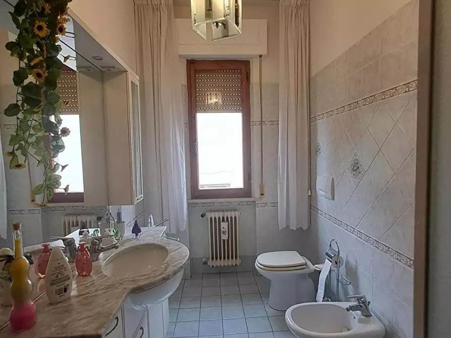 Immagine 42 di Villa in vendita  a Terricciola