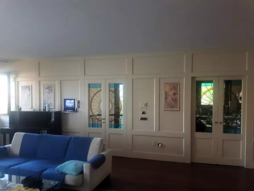 Immagine 1 di Villa in vendita  a Vinci