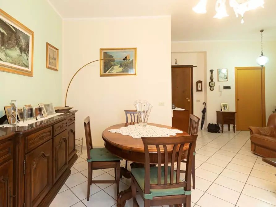 Immagine 3 di Appartamento in vendita  a Livorno