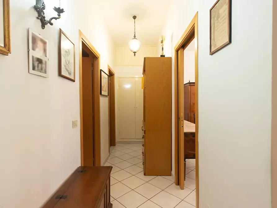 Immagine 12 di Appartamento in vendita  a Livorno