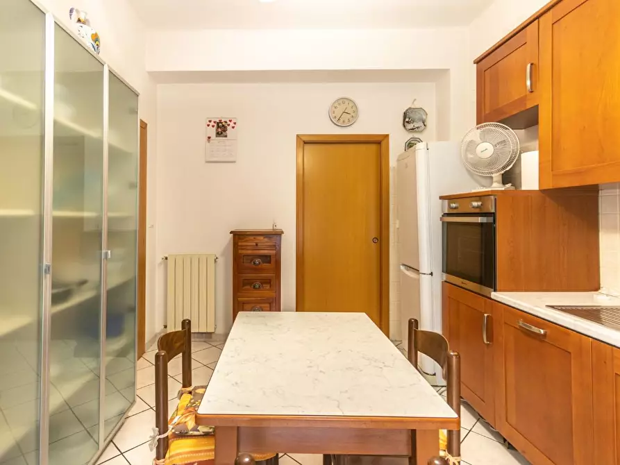 Immagine 7 di Appartamento in vendita  a Livorno