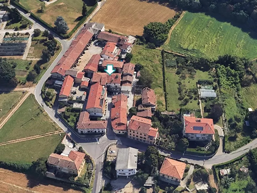 Immagine 3 di Appartamento in vendita  a Besana In Brianza