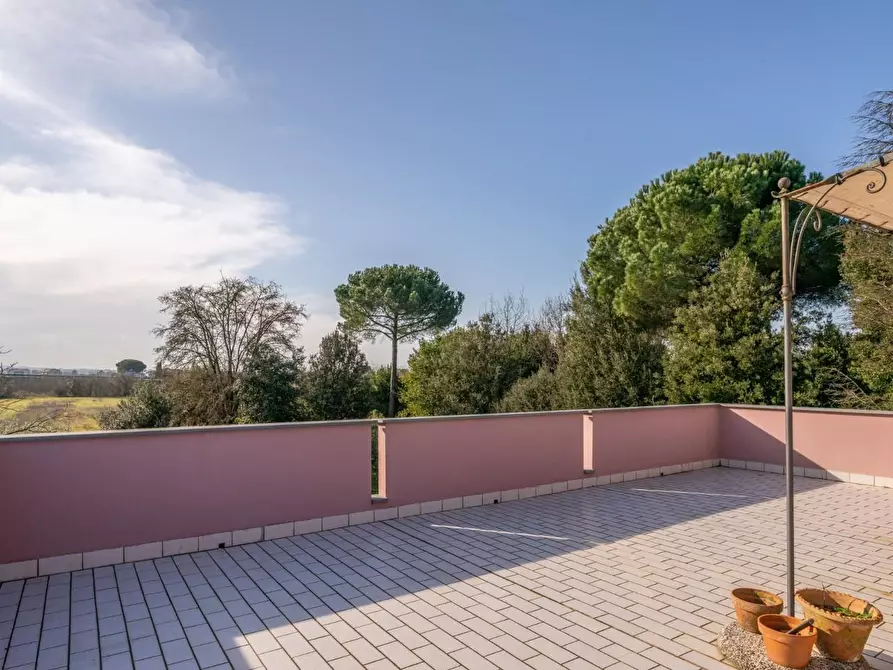 Immagine 32 di Casa indipendente in vendita  a Pontedera