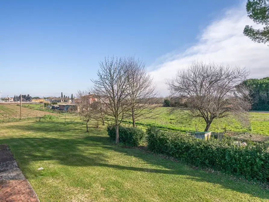 Immagine 34 di Casa indipendente in vendita  a Pontedera