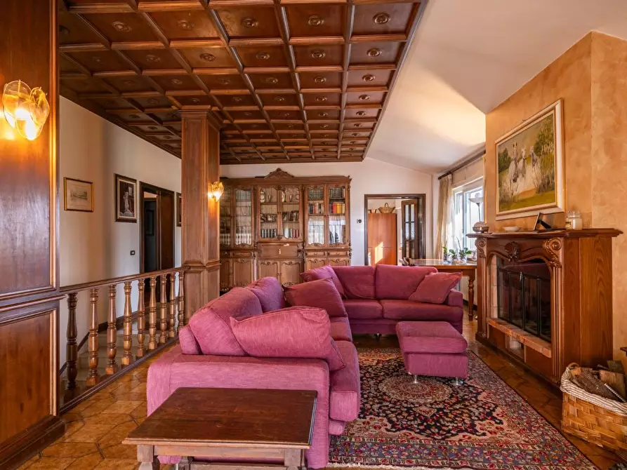 Immagine 28 di Casa indipendente in vendita  a Pontedera