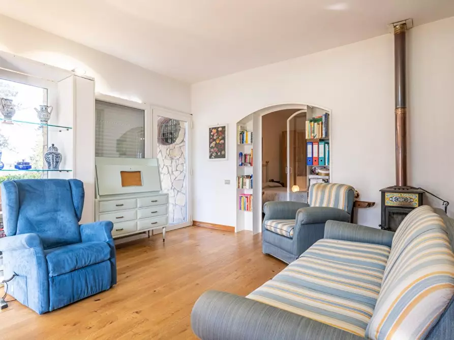 Immagine 78 di Casa indipendente in vendita  a Pontedera