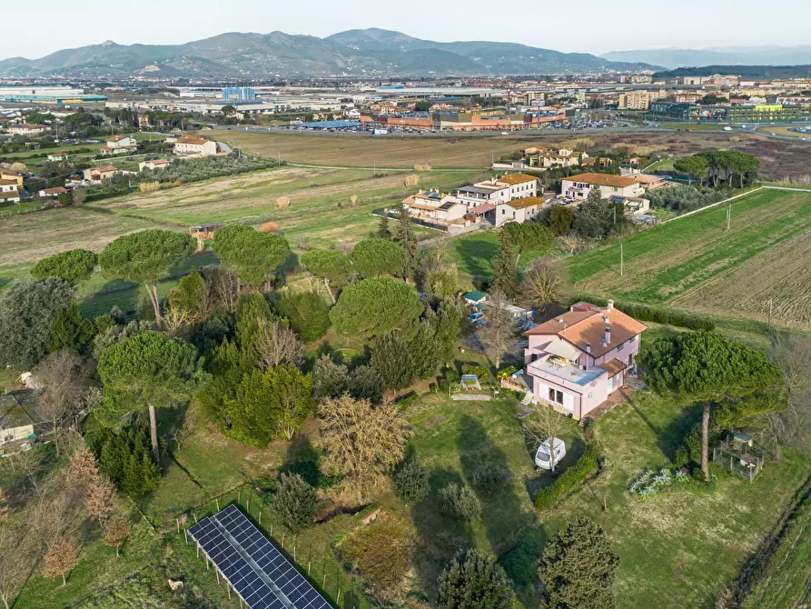 Immagine 10 di Casa indipendente in vendita  a Pontedera
