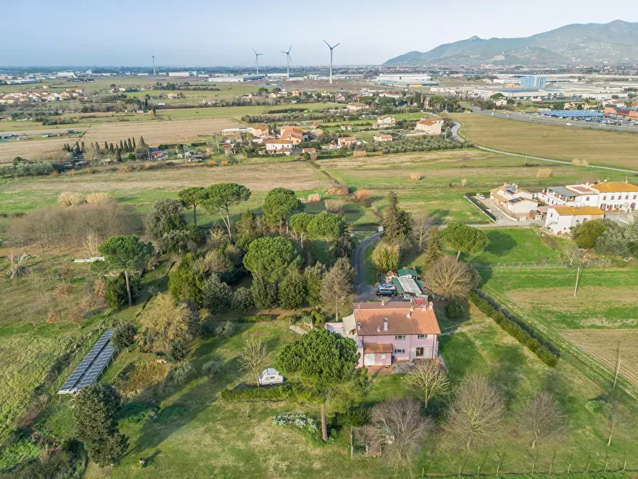 Immagine 9 di Casa indipendente in vendita  a Pontedera