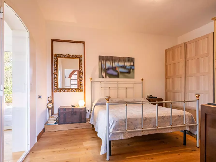 Immagine 80 di Casa indipendente in vendita  a Pontedera