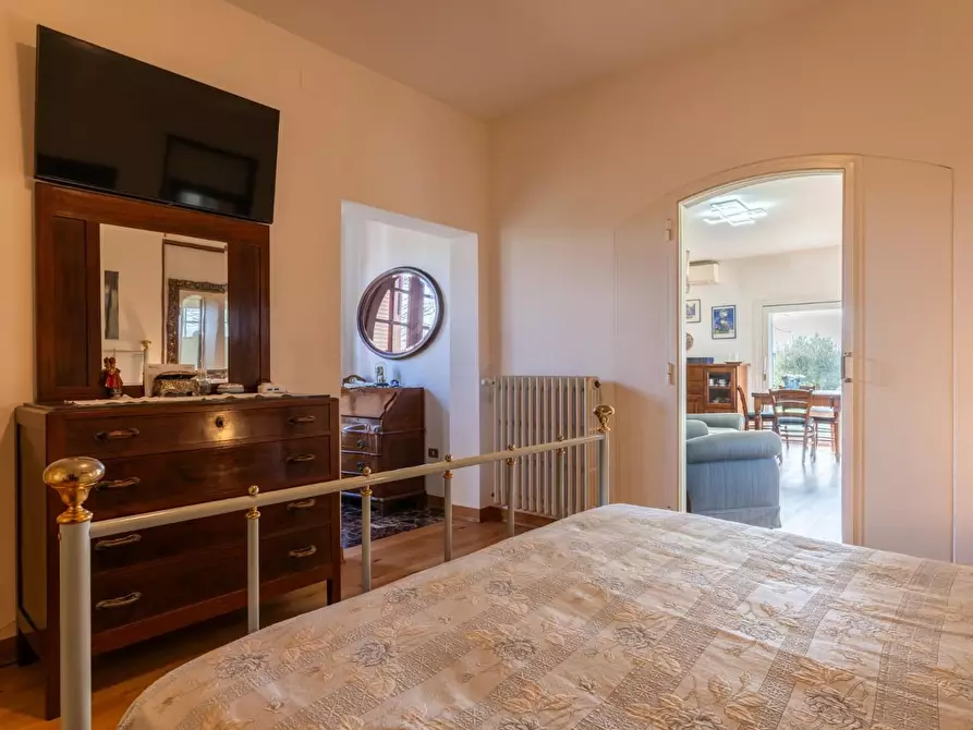 Immagine 82 di Casa indipendente in vendita  a Pontedera