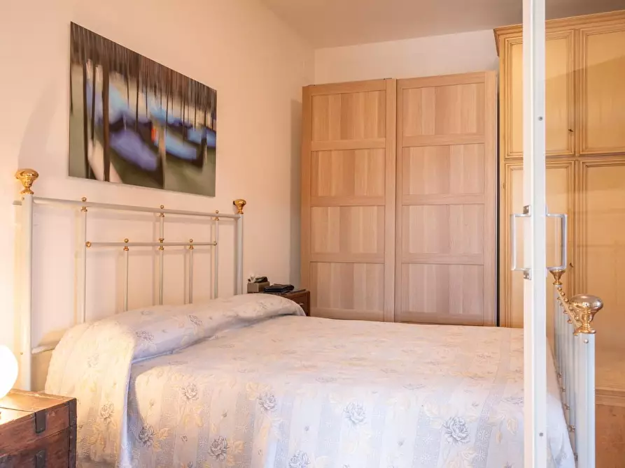 Immagine 79 di Casa indipendente in vendita  a Pontedera