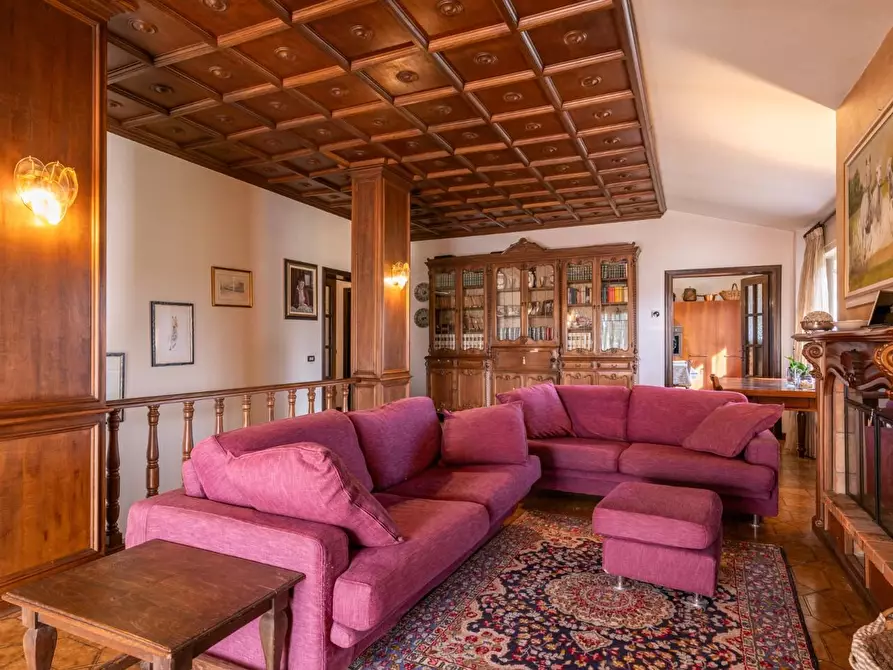 Immagine 27 di Casa indipendente in vendita  a Pontedera