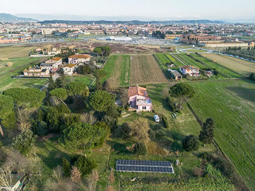 Immagine 12 di Casa indipendente in vendita  a Pontedera
