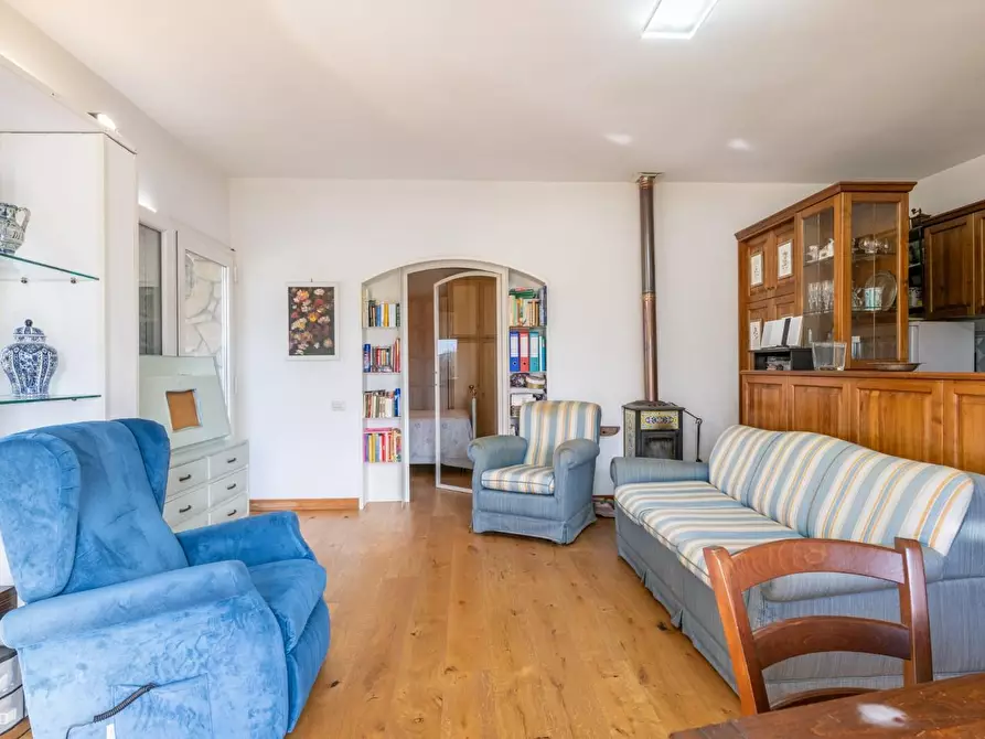 Immagine 74 di Casa indipendente in vendita  a Pontedera