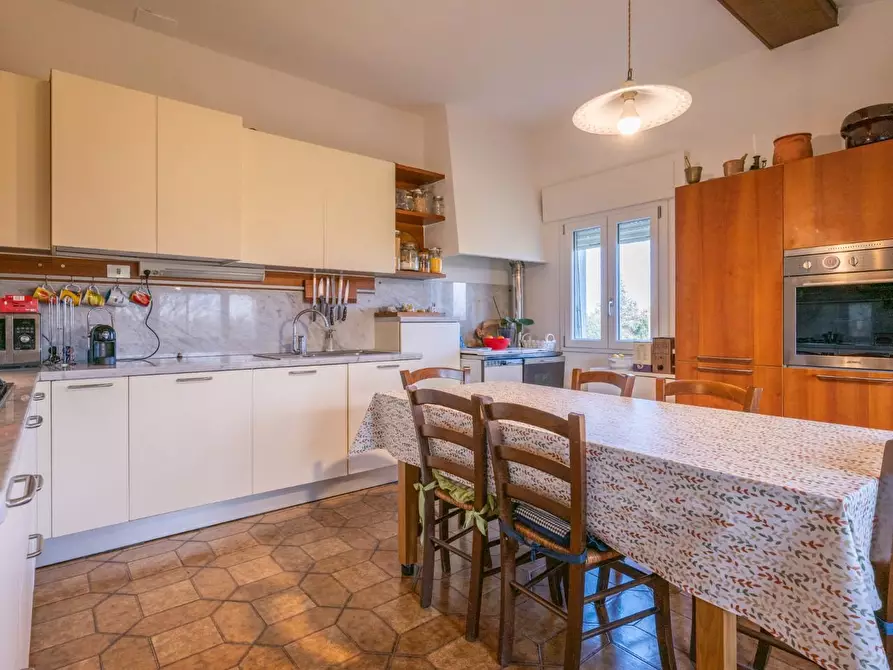 Immagine 36 di Casa indipendente in vendita  a Pontedera