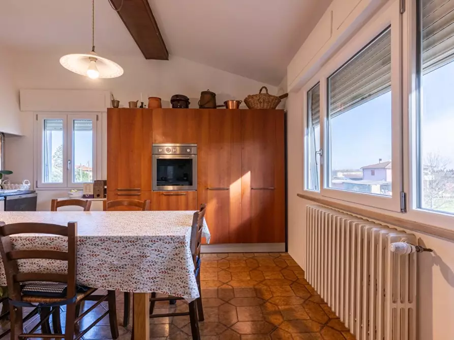 Immagine 35 di Casa indipendente in vendita  a Pontedera