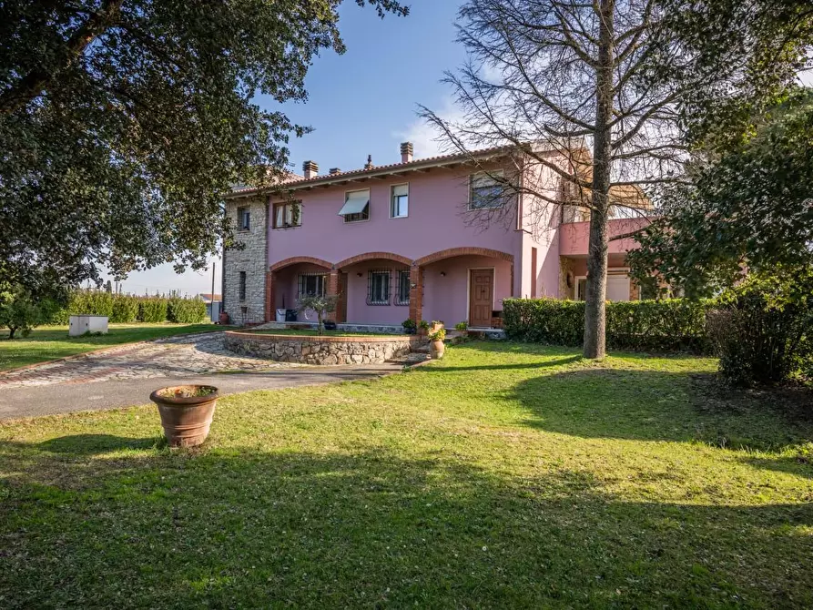 Immagine 4 di Casa indipendente in vendita  a Pontedera