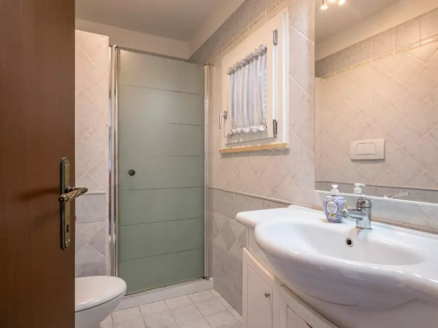 Immagine 83 di Casa indipendente in vendita  a Pontedera