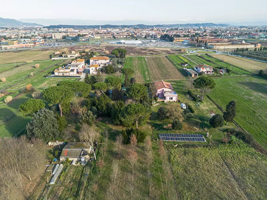 Immagine 11 di Casa indipendente in vendita  a Pontedera