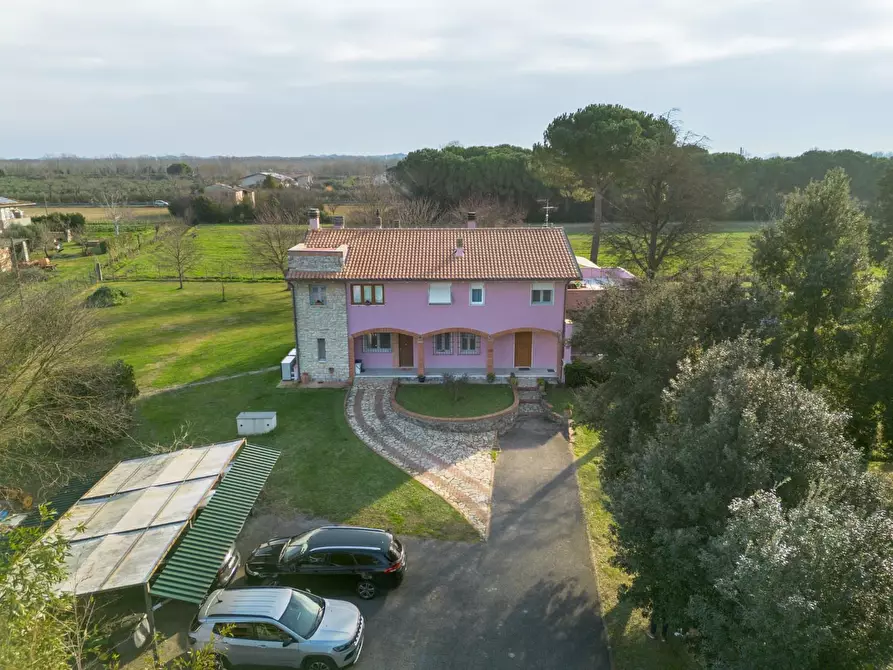 Immagine 18 di Casa indipendente in vendita  a Pontedera