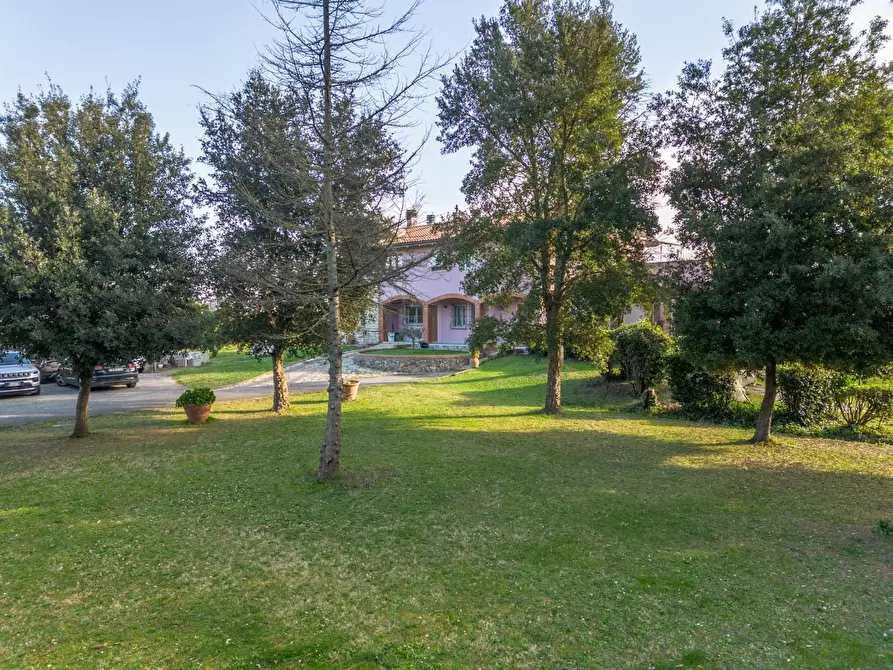 Immagine 19 di Casa indipendente in vendita  a Pontedera