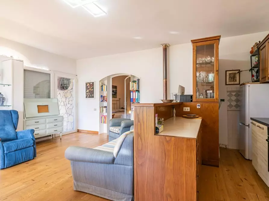 Immagine 76 di Casa indipendente in vendita  a Pontedera