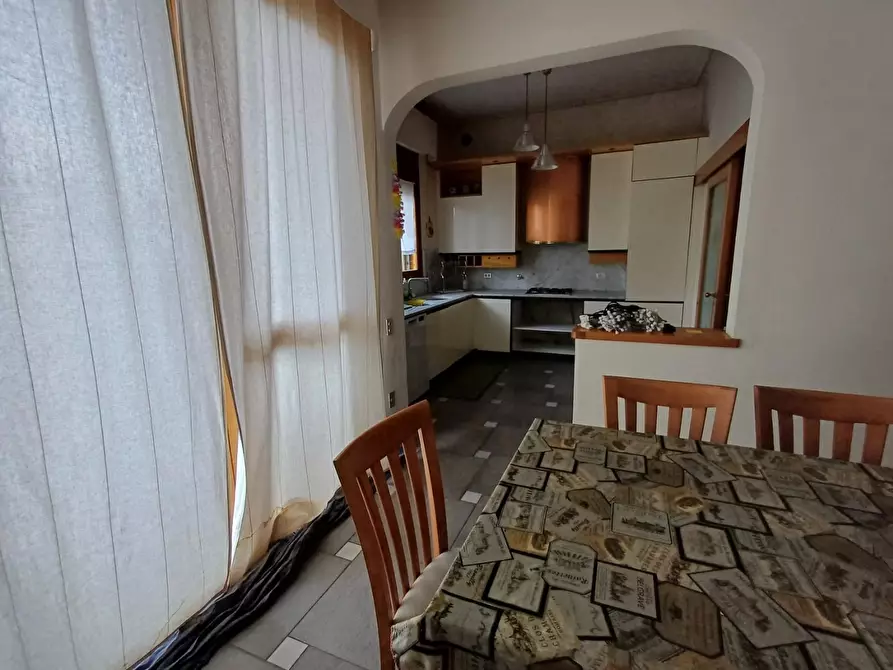 Immagine 13 di Villa in vendita  a Empoli