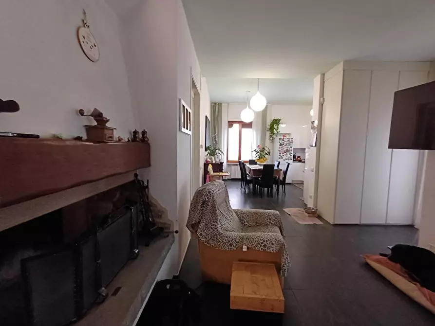 Immagine 4 di Villa in vendita  a Empoli