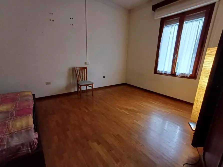 Immagine 10 di Villa in vendita  a Empoli