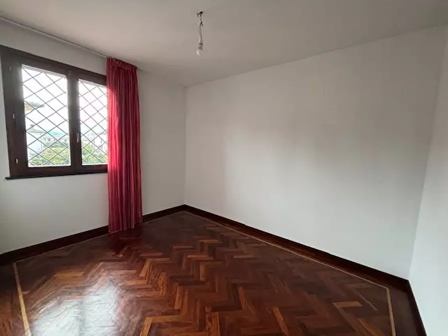 Immagine 13 di Villa in vendita  a San Giuliano Terme