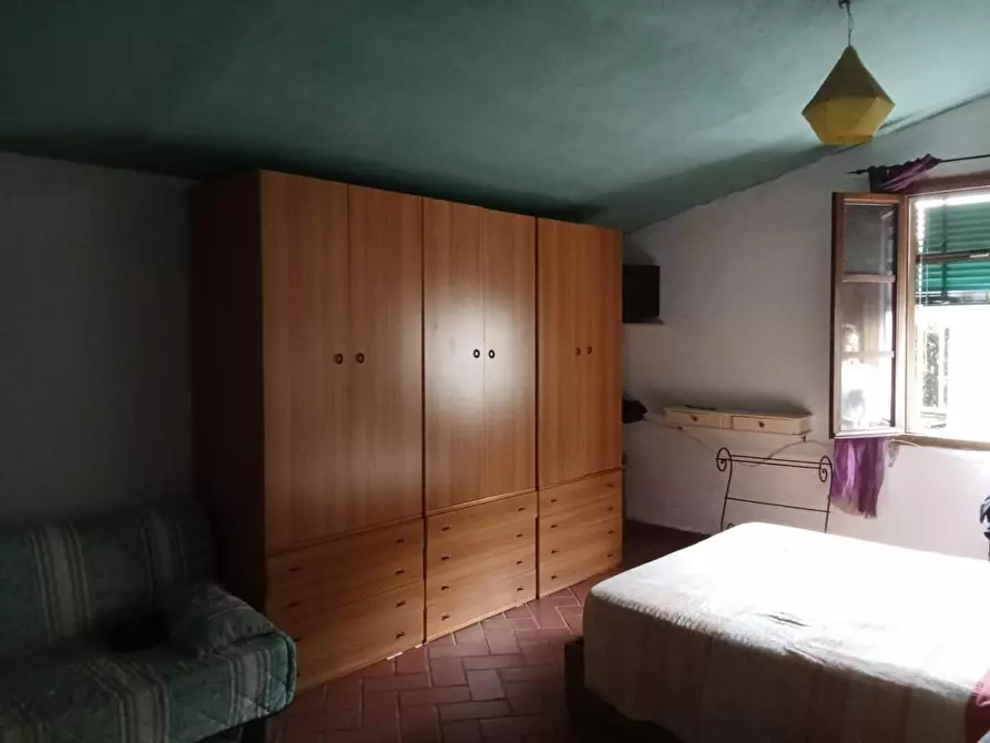 Immagine 17 di Casa bifamiliare in vendita  a Buti