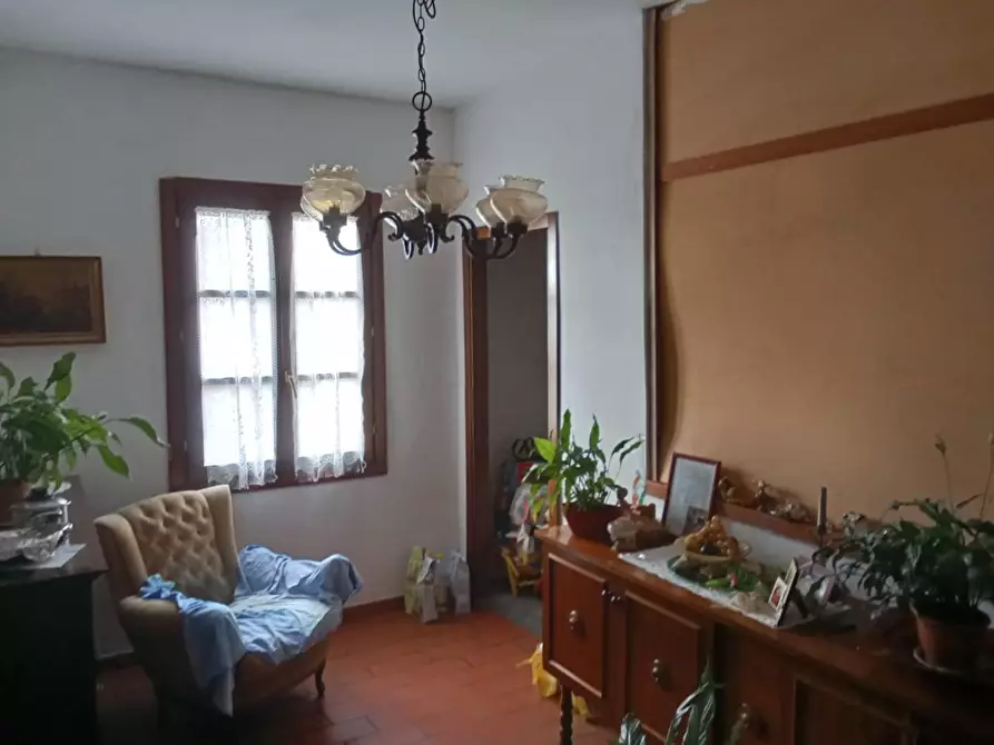 Immagine 12 di Casa bifamiliare in vendita  a Buti