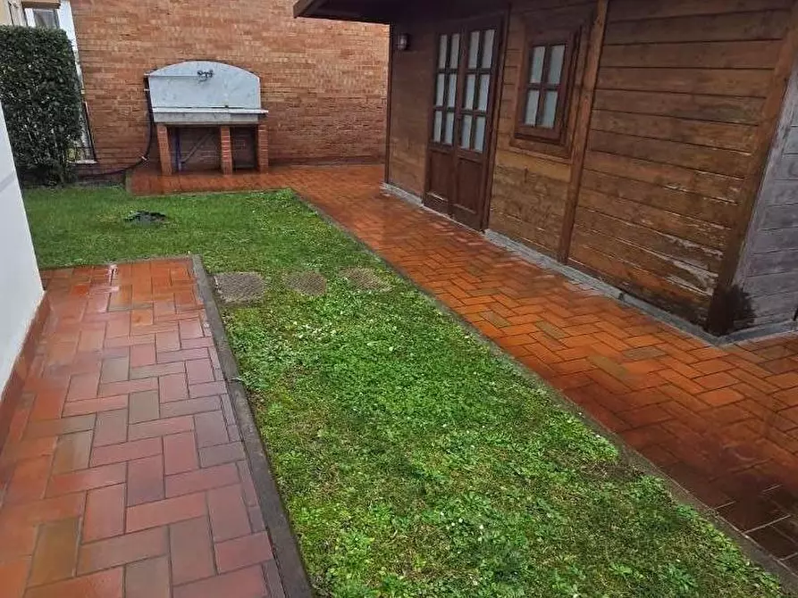 Immagine 29 di Villa in vendita  a San Giuliano Terme