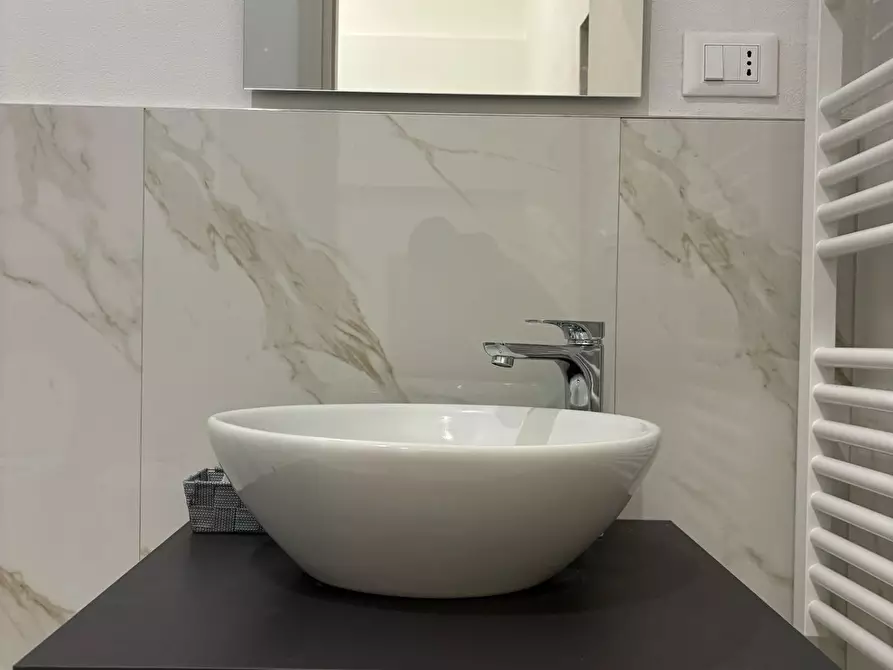 Immagine 11 di Appartamento in vendita  a San Giuliano Terme