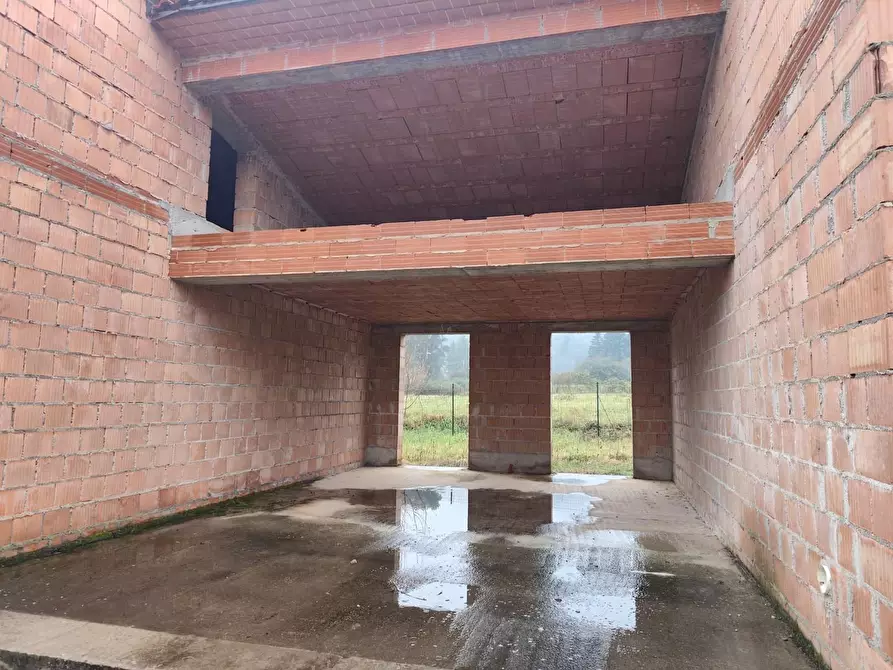 Immagine 6 di Villa in vendita  a Lucca