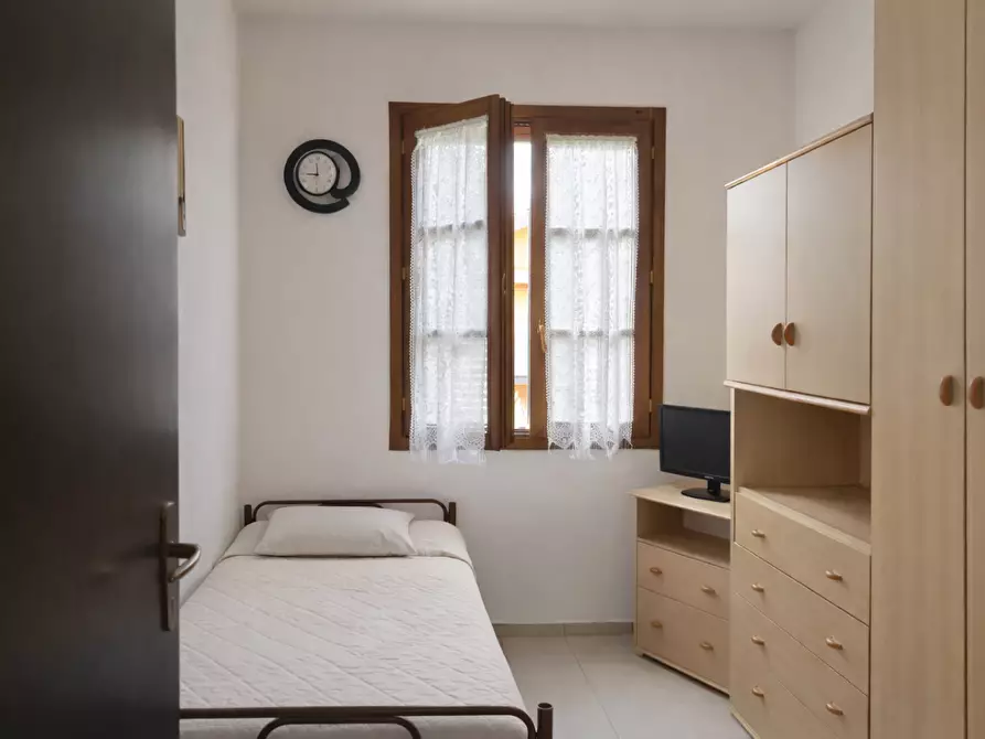 Immagine 18 di Casa bifamiliare in vendita  a Buti