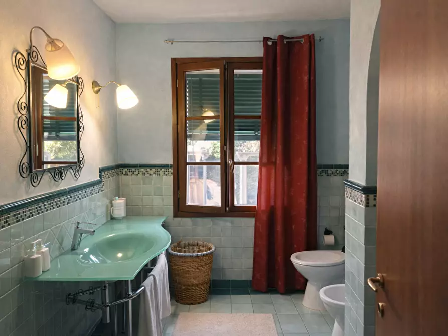 Immagine 13 di Casa bifamiliare in vendita  a Buti